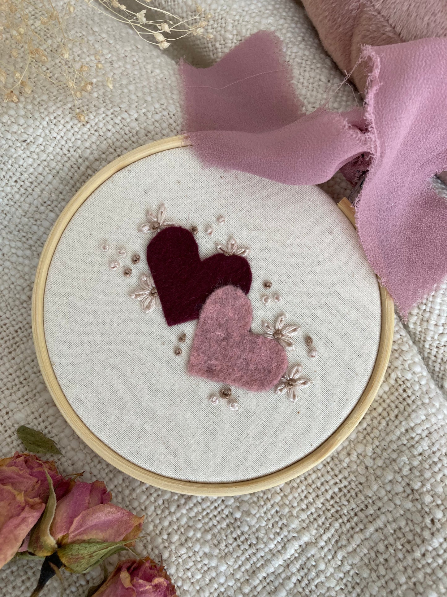Coeurs bourgogne et rose