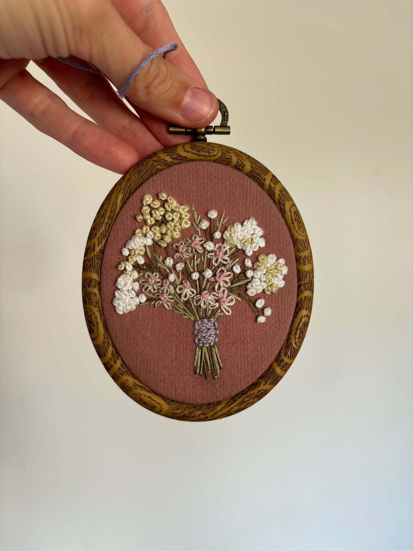 Broderie bouquet de fleurs