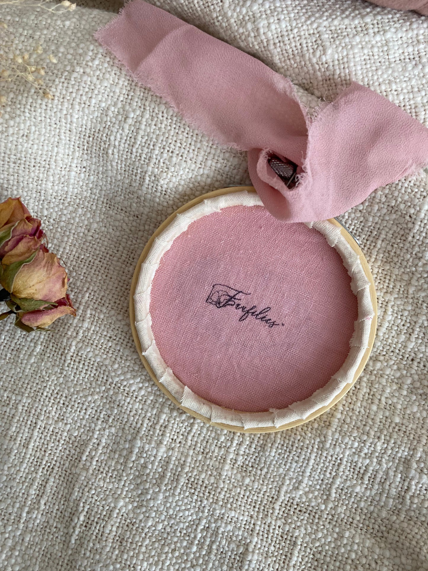 Coeurs grand bourgogne et deux petits beiges