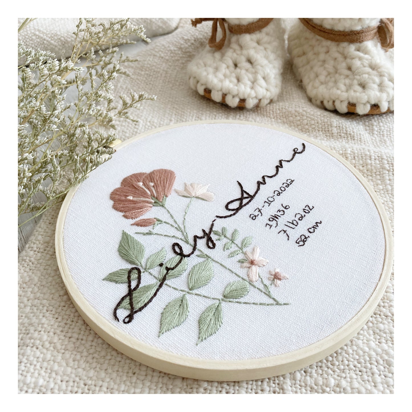 Lily-Anne - broderie pour enfant fleurs roses