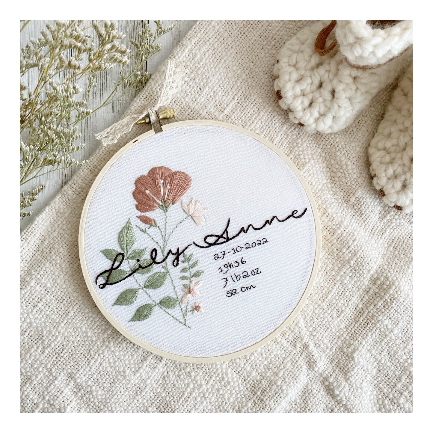 Lily-Anne - broderie pour enfant fleurs roses