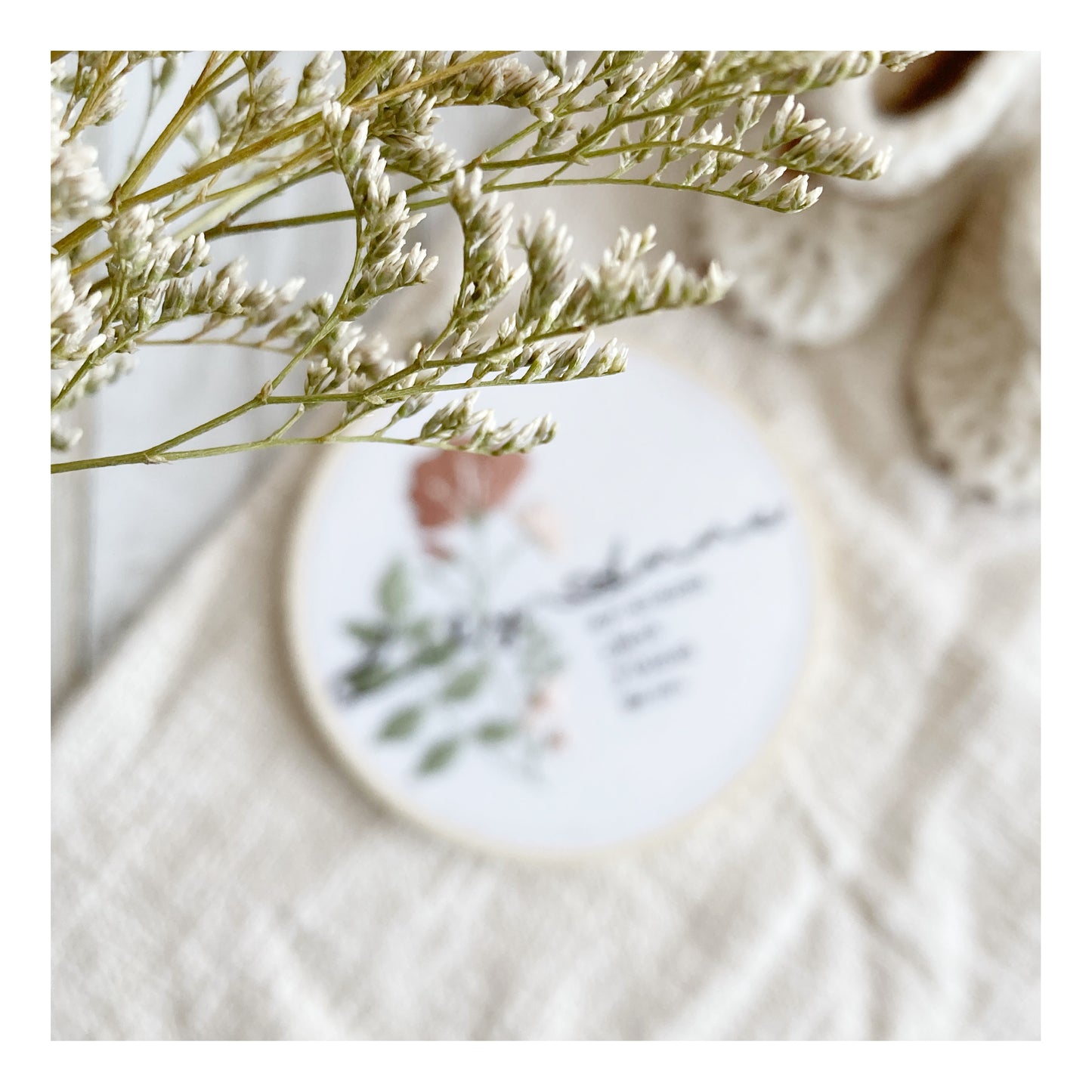 Lily-Anne - broderie pour enfant fleurs roses