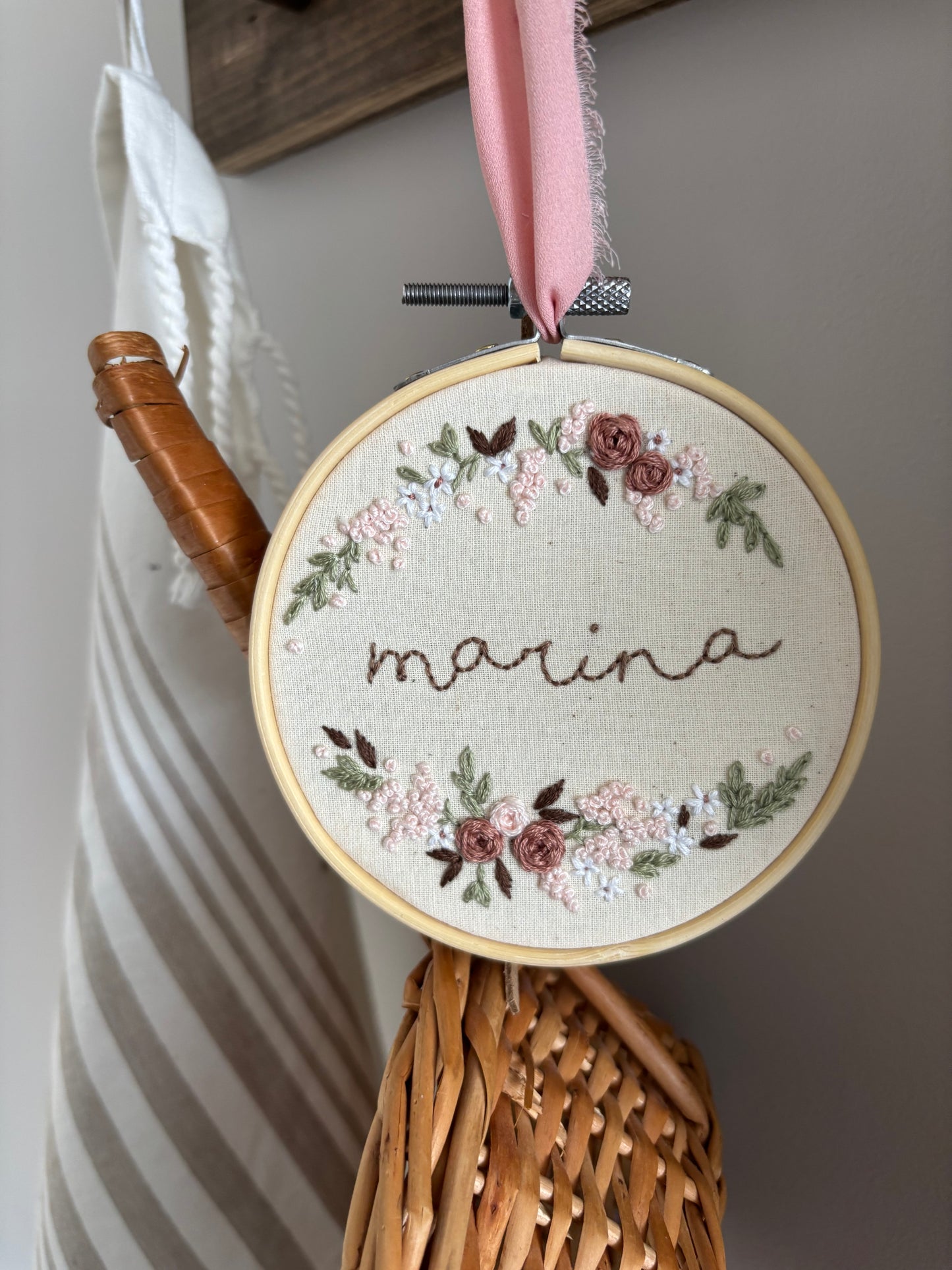 Agathe - broderie pour enfant petites fleurs