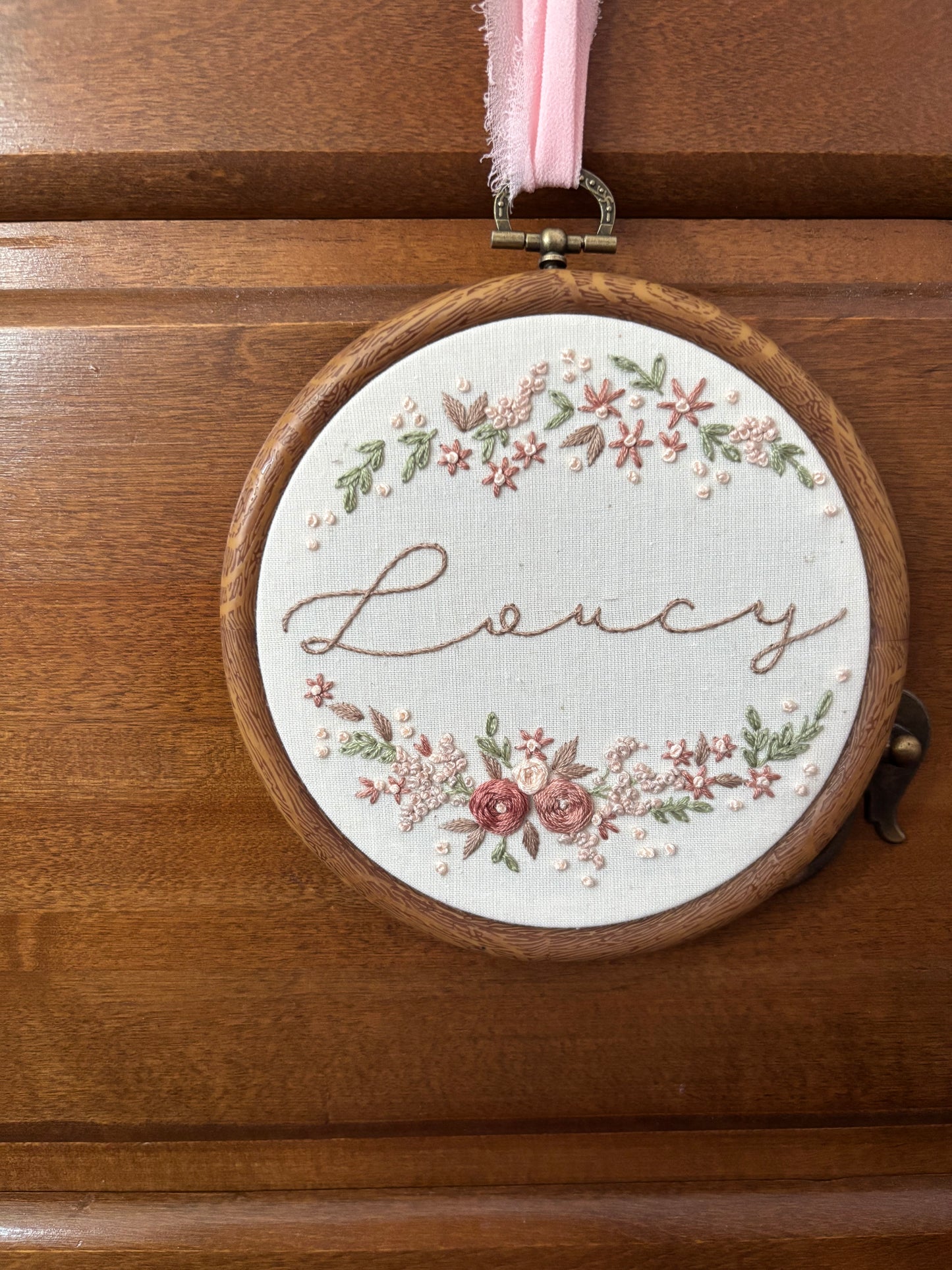 Agathe - broderie pour enfant petites fleurs