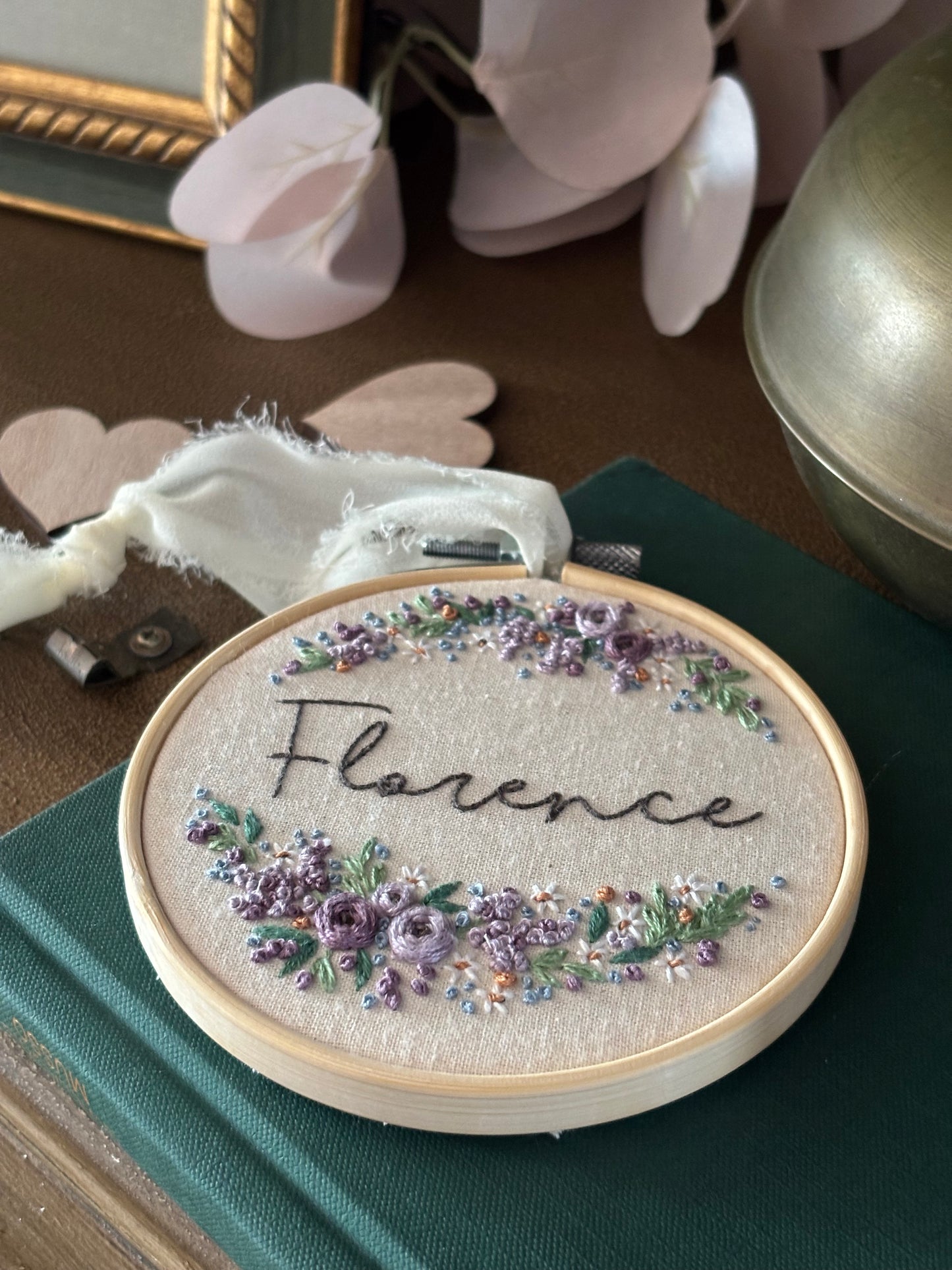 Agathe - broderie pour enfant petites fleurs